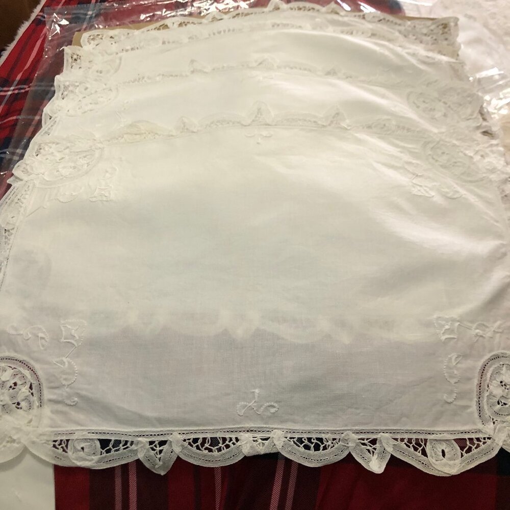4 Vintage 100% cotton white Battenburg lace placemats-handmade